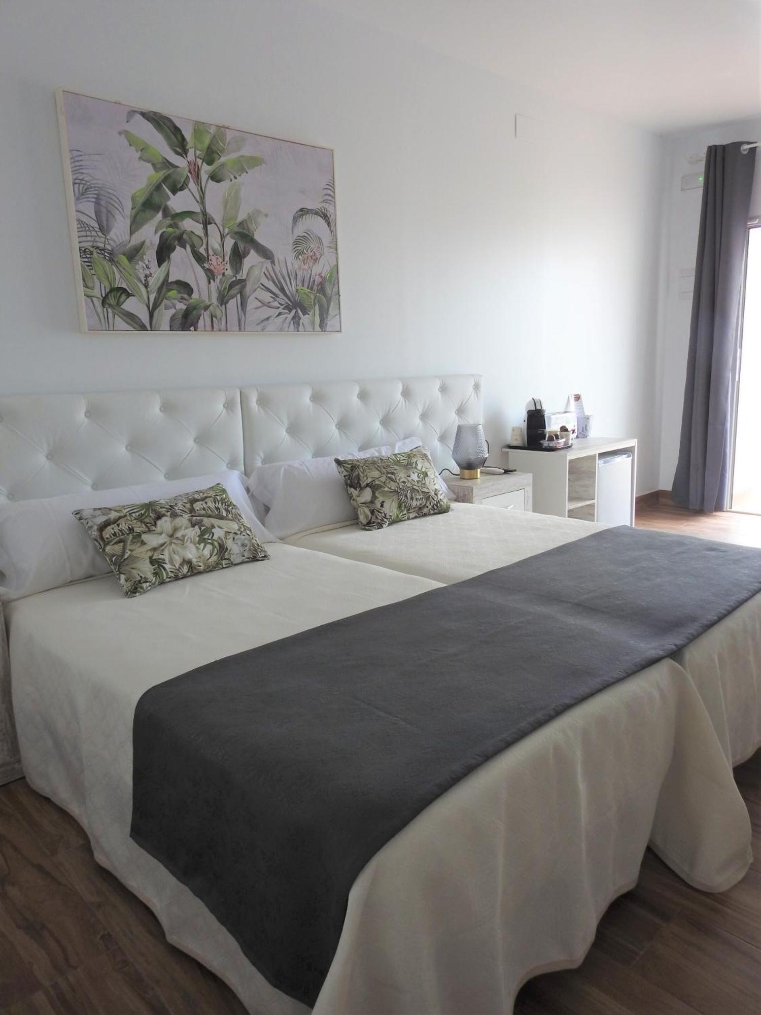 Sandra Rooms Alicante Værelse billede